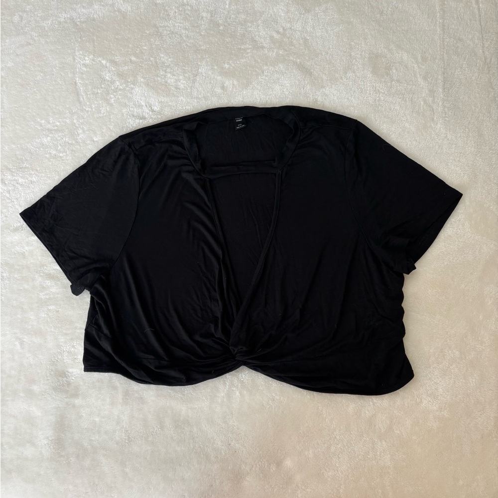 Chic Black Women's Crop Top